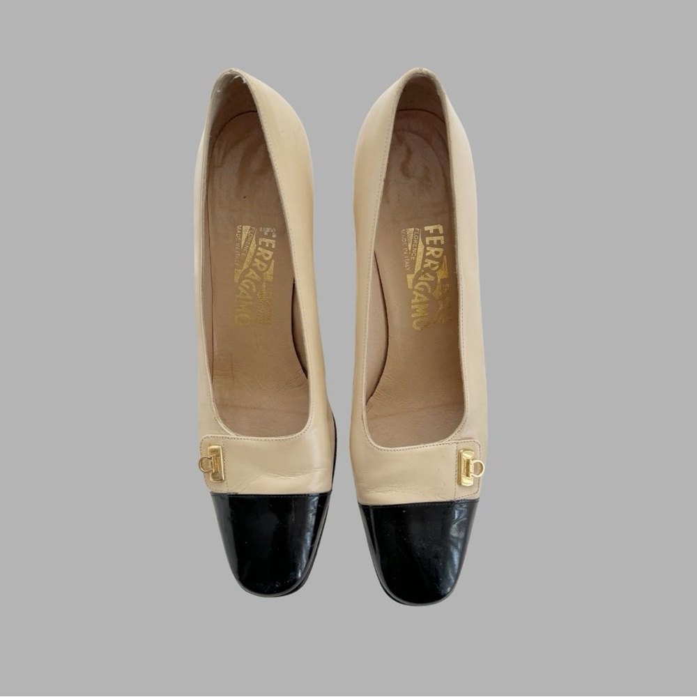 Vintage Salvatore Ferragamo Cap Toe Gancini Pumps - Classic Cream/Black - Picture 2 of 8